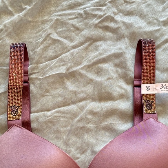 Brand New Victoria’s Secret Bombshell Plunge Push Up Bra Ombre Shine Strap - Picture 9 of 15